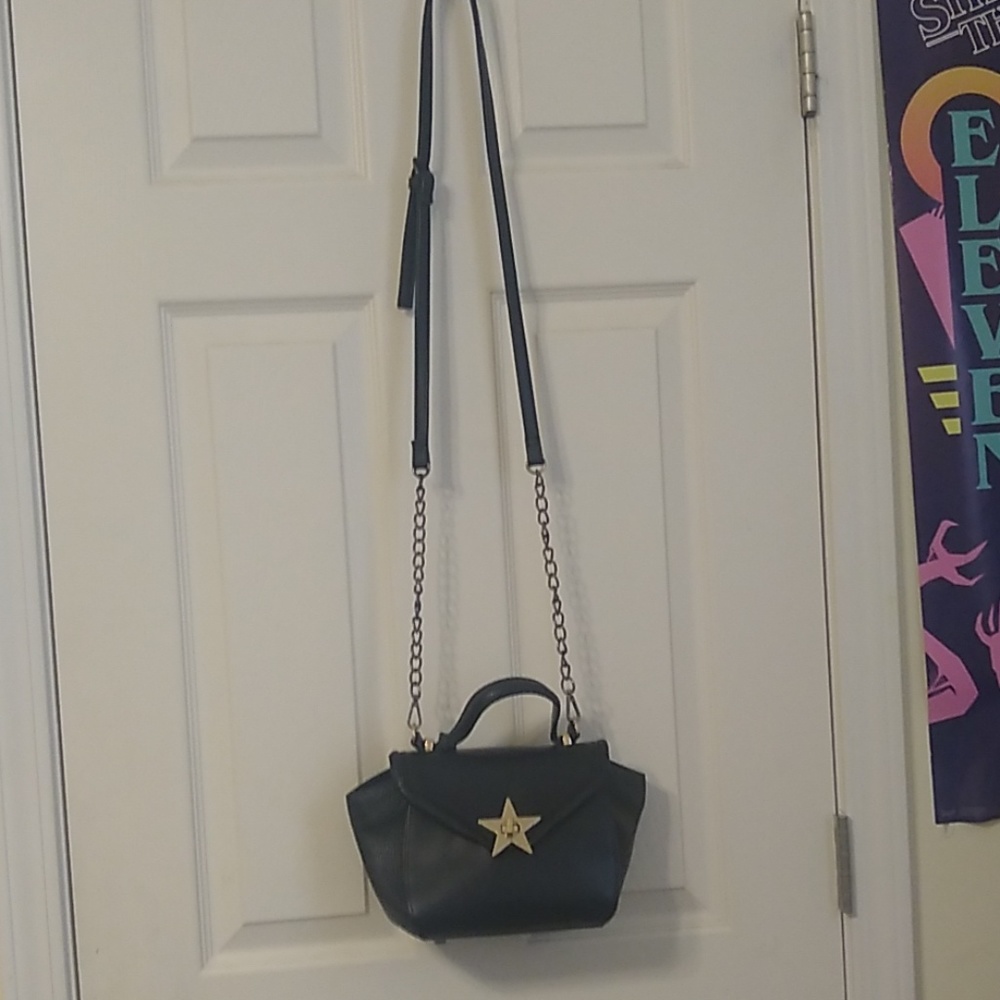 Small black star buckle purse